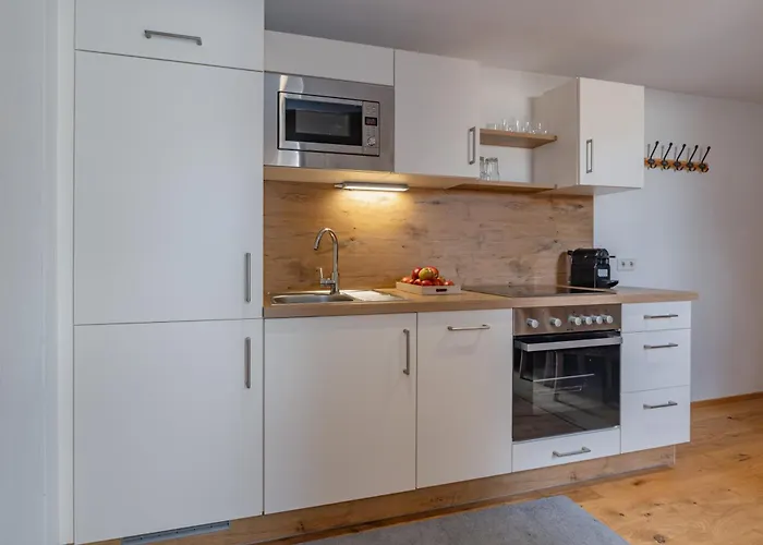 Pleschinhof Farm stay Velden am Woerthersee