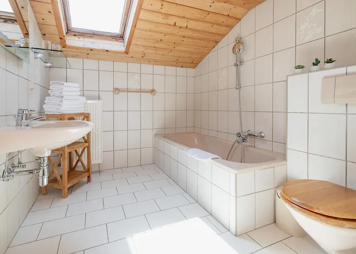 Pleschinhof Farm stay Velden am Woerthersee